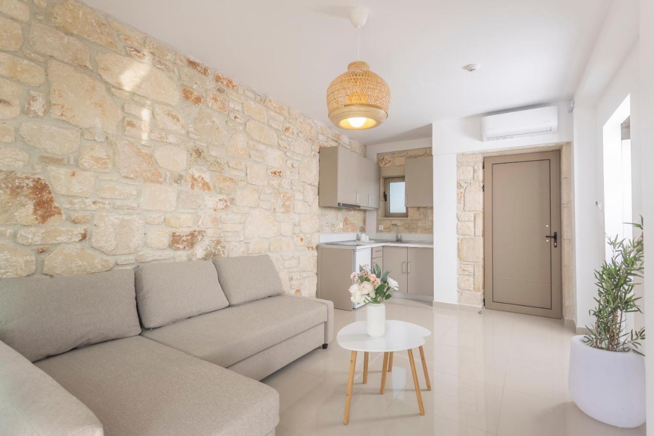 Anna Mare Luxury Apartments Afytos Exteriér fotografie